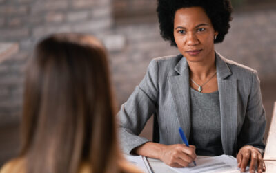 Entretien annuel d’évaluation: comment définir les objectifs et les suivre efficacement ?
